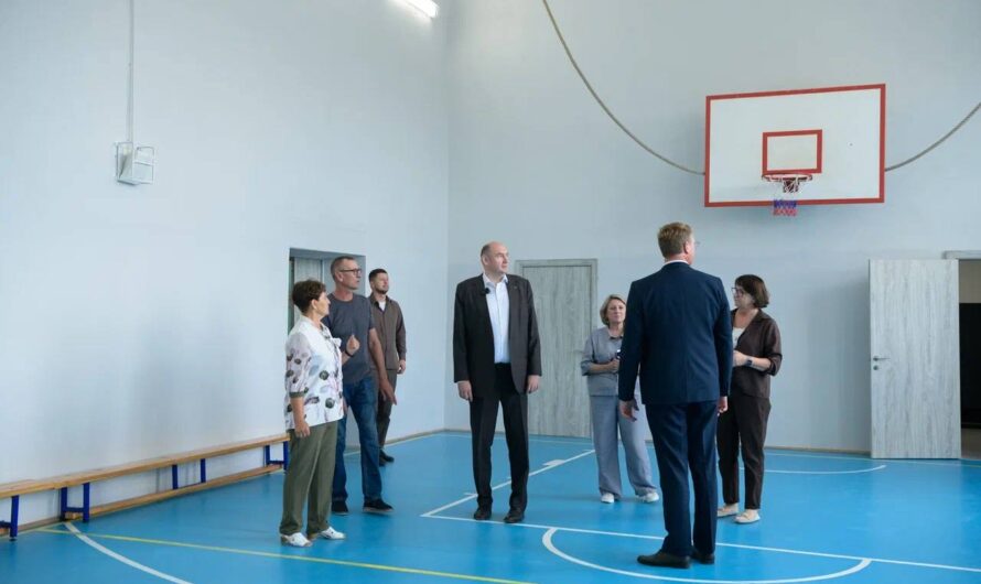 Евгений Солнцев проверяет готовность школ и детских садов