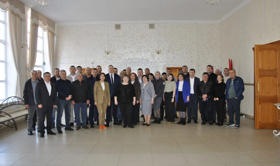 В Асекеевском районе состоялось совещание по организованному проведению весенних полевых работ