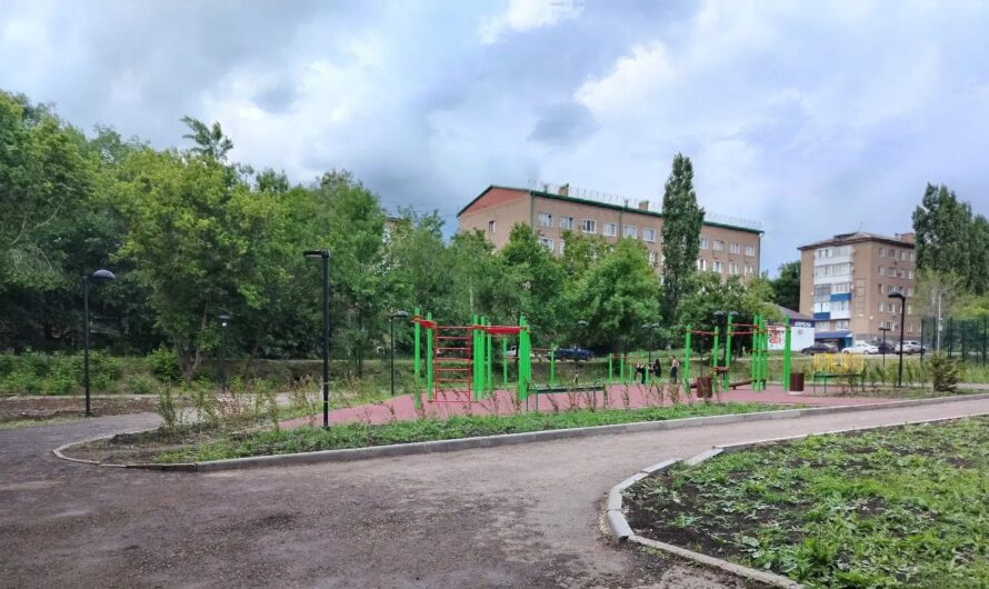 В Бугуруслане завершается обновление сквера «Комсомольский»