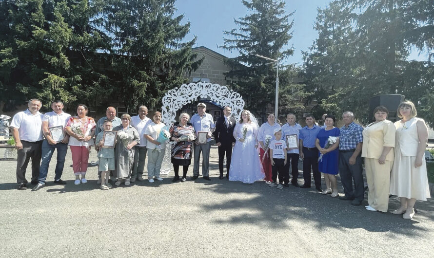 Семейными ценностями крепок район