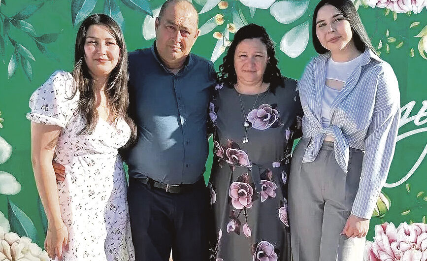 Живут на малой родине