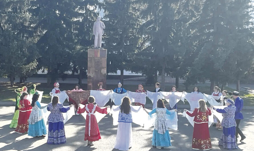 В Покров день платок надень