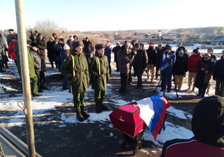 В селе Шахматовка Бузулукского района прошло перезахоронение                      пропавшего без вести бойца