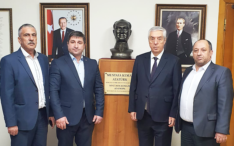 Бузулукская азербайджанская диаспора помогает Турции после землетрясения
