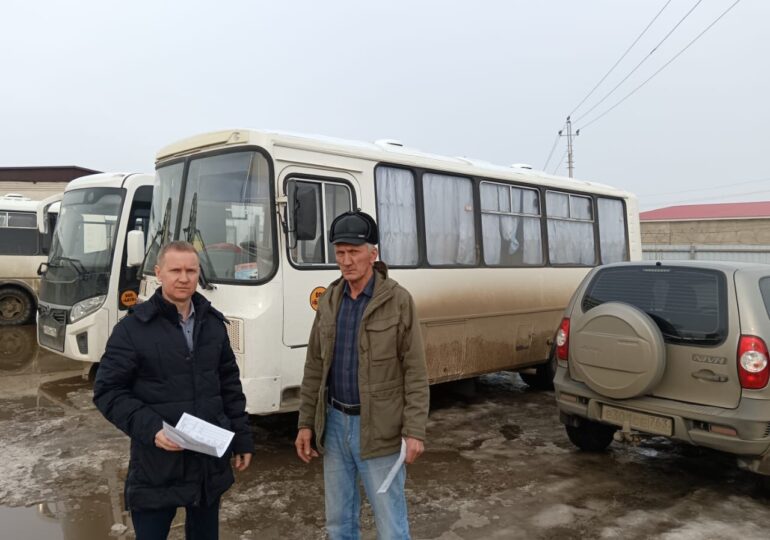 С конца 2024 года начали действовать межмуниципальные автобусные рейсы, соединяющие населённые пункты Бузулукского района с городом