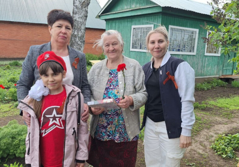 В преддверии 80-летия Великой Победы в Бузулукском районе прошли трогательные встречи с детьми войны и тружениками тыла