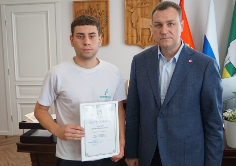 Бузулучанин спас из пожара женщину