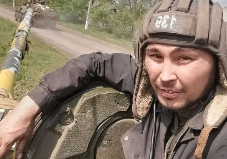 Обращение к Западу стихами о России от оренбургского танкиста перевели на иностранные языки