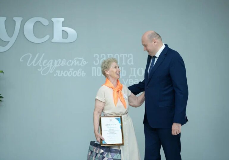 Евгений Солнцев восхищается волонтёрами "серебряного возраста"