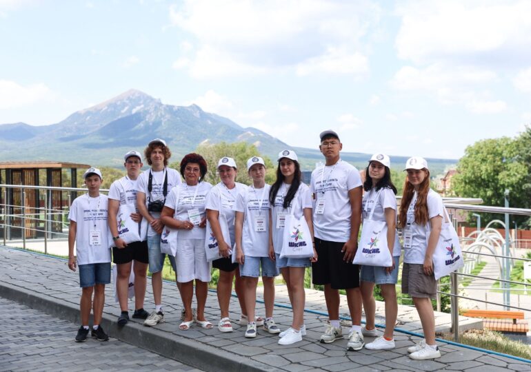 Бузулукские школьники представляют Оренбуржье на «ШкИБ-Фесте» в Пятигорске