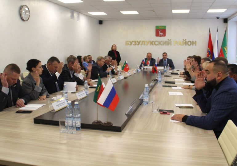 В Бузулукском районе прошло внеочередное заседание Совета депутатов
