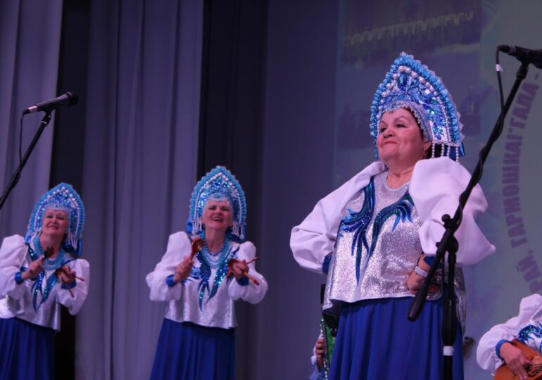 На конкурсе «Звучи, баян! Играй, гармошка!» коллективы Бузулукского района показали достойный результат