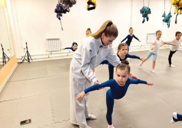 Как бузулукский тренер Алина Николаева воспитывает в своих ученицах грацию, силу и уверенность в себе