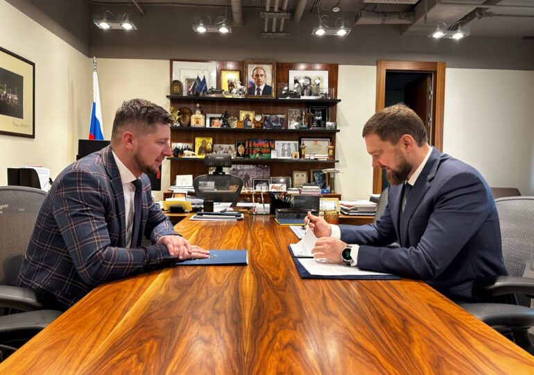 Юрий Мироненко провёл рабочую встречу с главой ФАДН по вопросам межнациональной политики