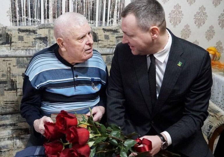 Владимир Песков поздравил ветерана Николая Сызранцева со 100-летним юбилеем