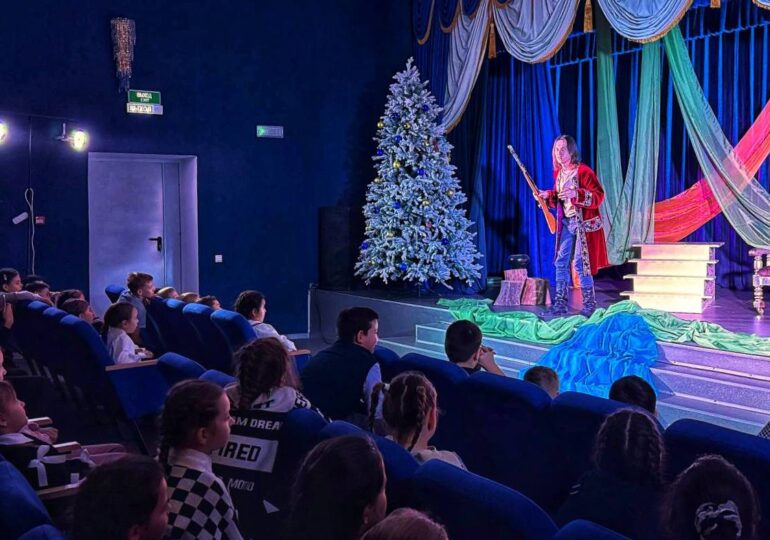 В Палимовском СДК состоялся спектакль «Про Федота-стрельца, удалого молодца»