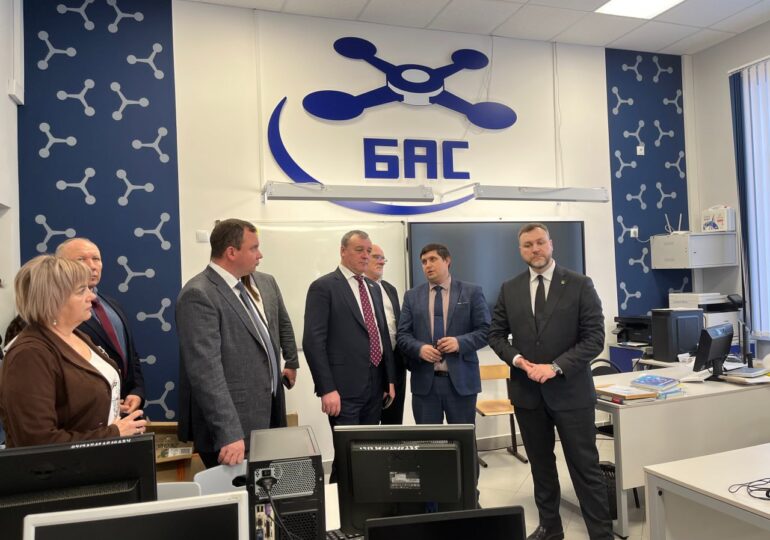 Олег Димов: «Ремонт школ в Оренбуржье – на особом контроле «Единой России»