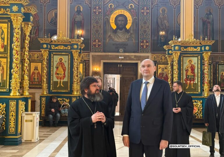 Солнцев посетил главный православный храм Астаны - Успенский кафедральный собор