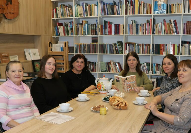 «Книжный коктейль»: как в Бузулуке появился клуб для тех, кто любит читать и обсуждать книги