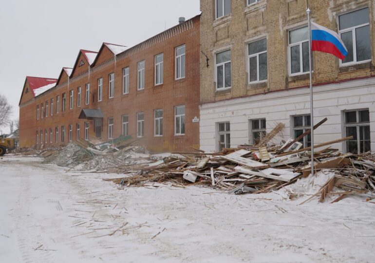 В школе №13 Бузулука продолжается ремонт