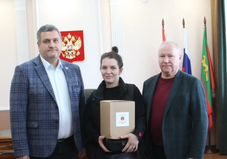 Из Бузулукского района передали детектор дронов для бойца СВО с позывным «Ставр»