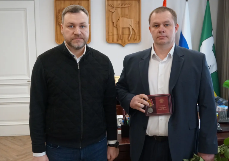 Двое бойцов СВО из Бузулука награждены медалями «За отвагу» и «За храбрость»