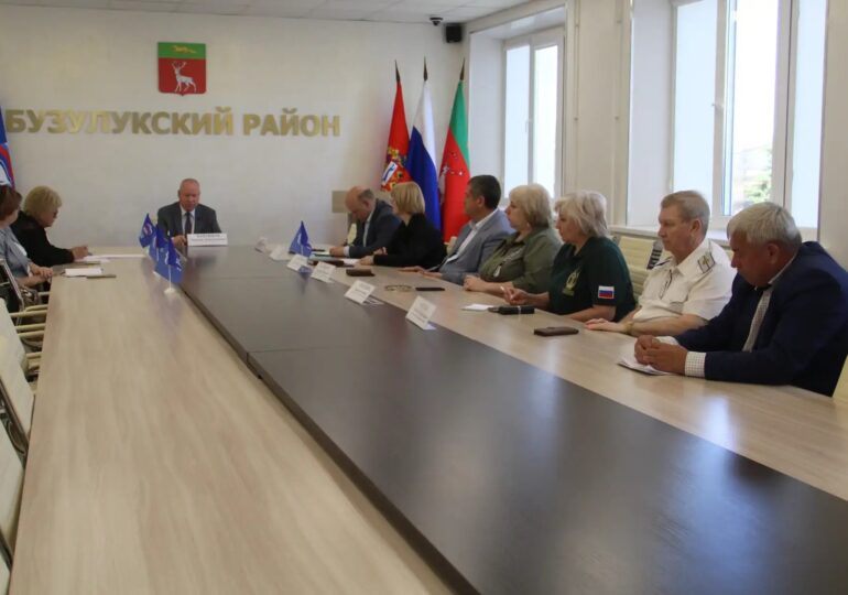 Глава Бузулукского района провёл приём участников СВО и членов их семей