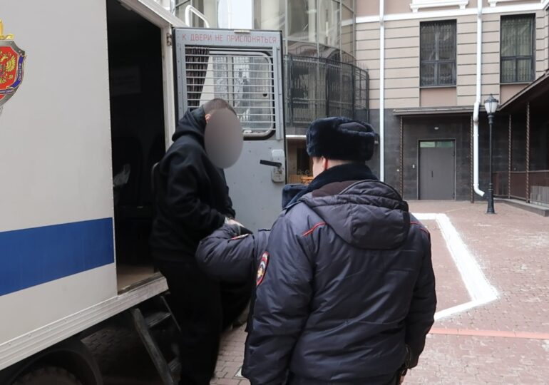 Жителя Бузулука осудили за приготовление к государственной измене