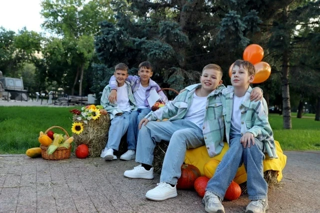 Оренбуржцев приглашают на фестиваль детского народного творчества «Краски радуги»
