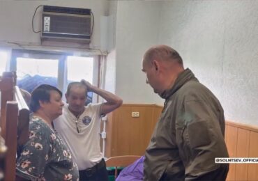Евгений Солнцев встретился с пострадавшим от подтопления участником СВО