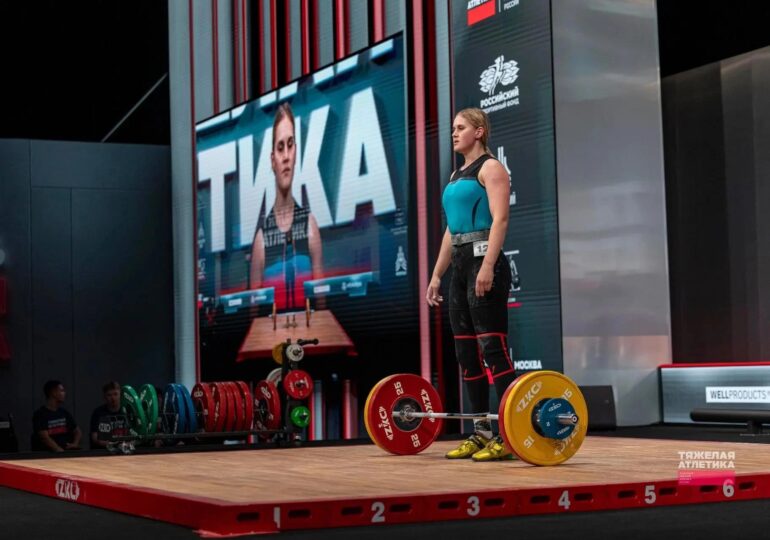 Спортсменка из Бузулукского района выступила на чемпионате России по тяжёлой атлетике