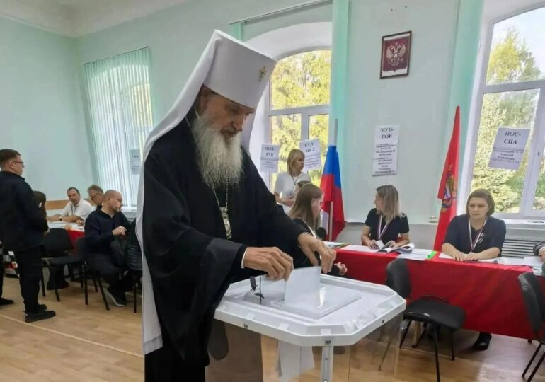 В Оренбуржье на выборах проголосовали митрополит Петр и муфтий Альфит-хазрат Шарипов