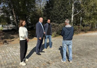 В Кувандыке завершается второй этап благоустройства сквера ДК «Криолит»