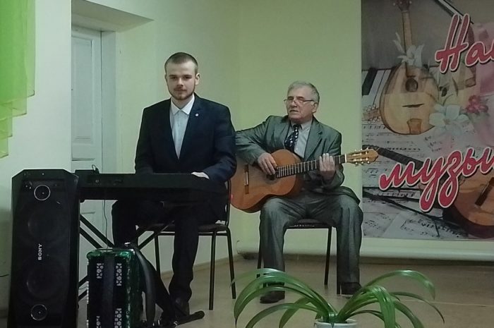 В Сакмарской ДШИ прошел концерт для родителей