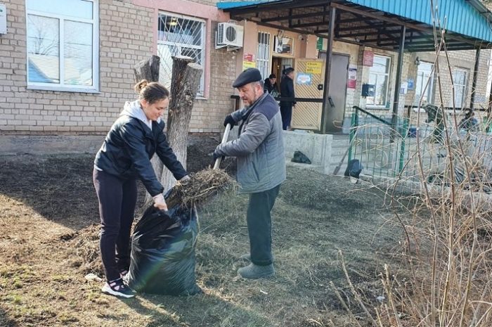 В Татарской Каргале стартовал период весенних субботников