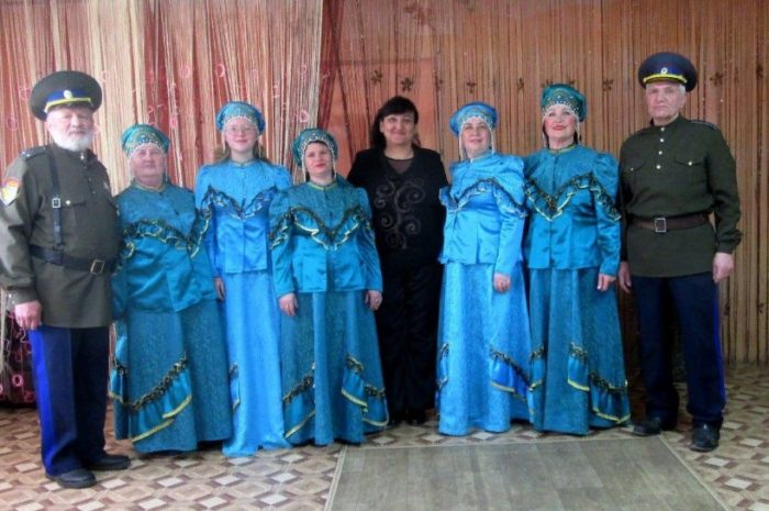 «Былина» гастролирует по району