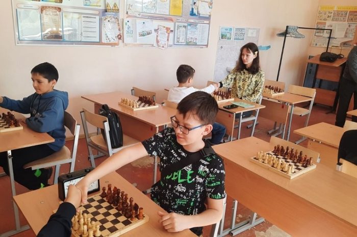 В Тат.Каргалинской школе прошел ежегодный турнир по шахматам