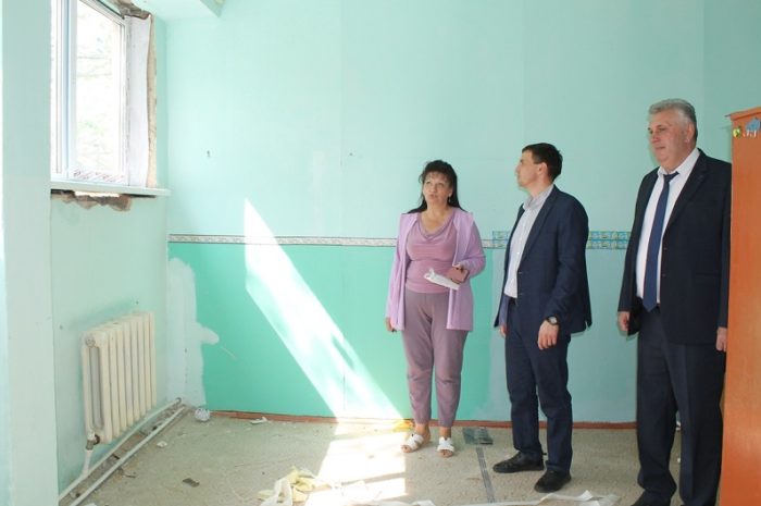 В Сакмарском районе ведется ремонт детского сада “Улыбка”