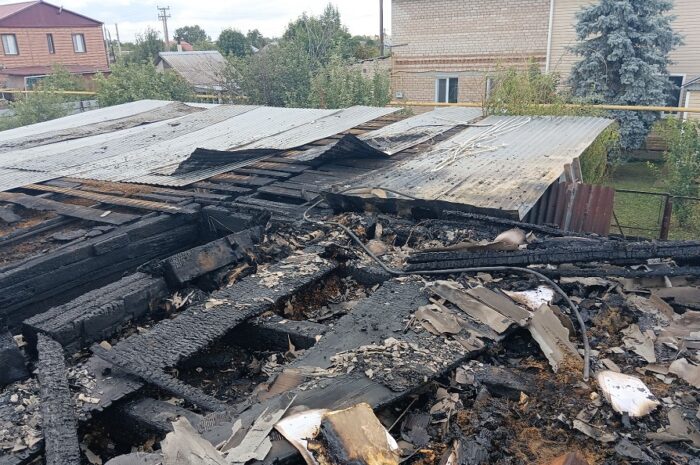 Замыкание электропроводки стало причиной пожара в Красном Коммунаре