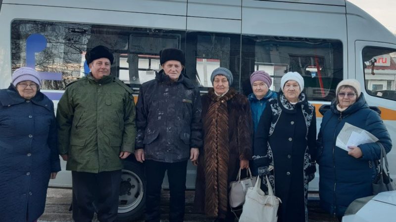 Пожилые жители села Николаевка прошли диспансеризацию в Сорочинске