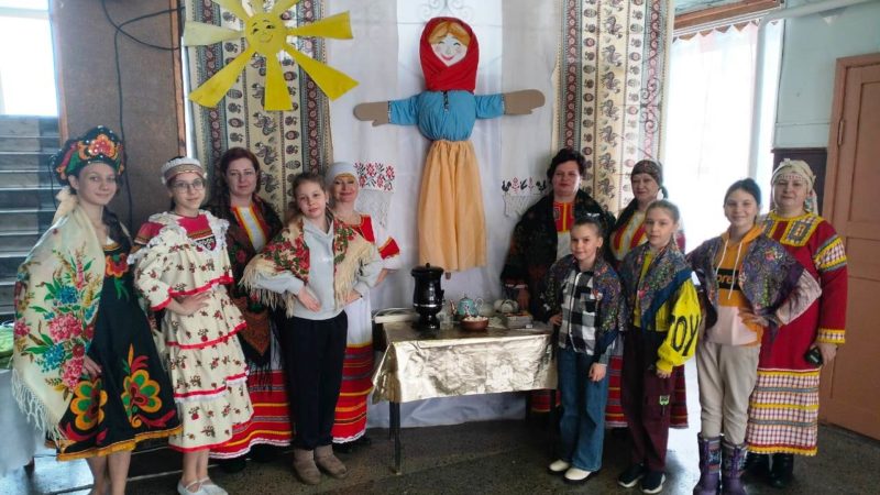 Праздник в новом формате: Масленица в Толкаевском ДК