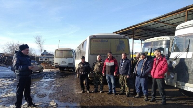 Сорочинские полицейские посетили транспортников с профилактическим визитом