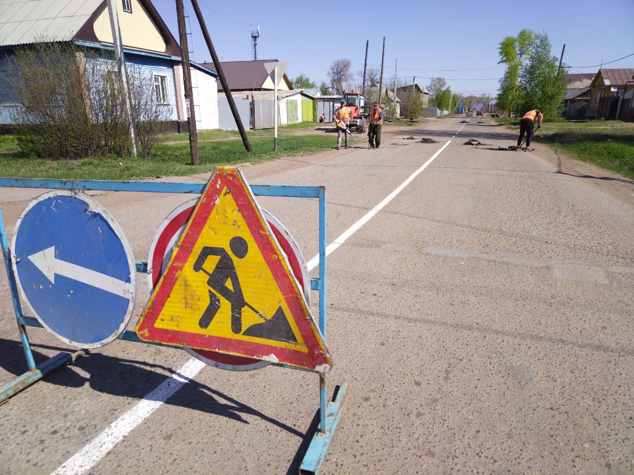 В Сорочинском округе проводится ямочный ремонт дорог | 05.05.2023 | Новости  Сорочинска - БезФормата