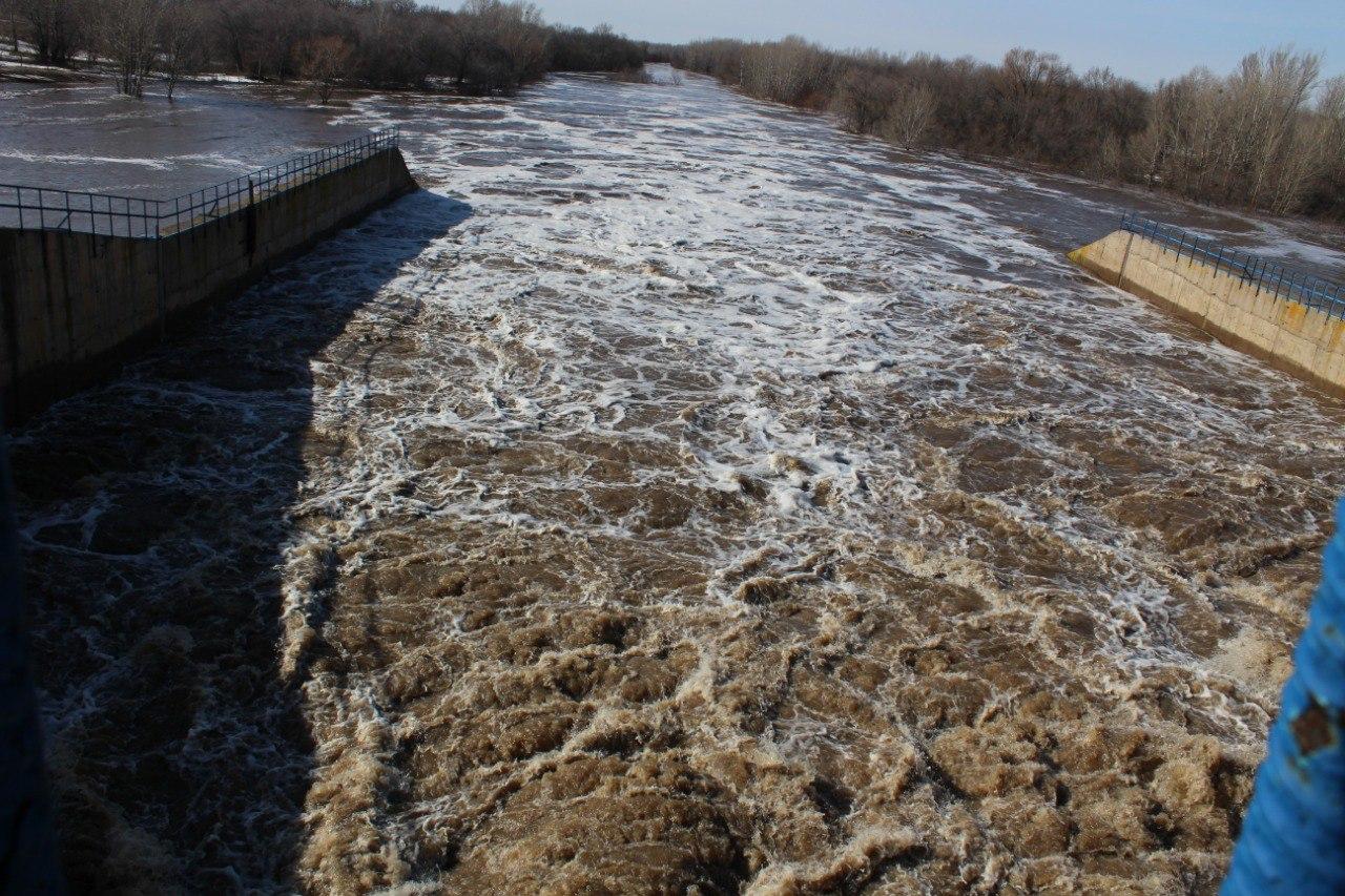 Сорочинское водохранилище увеличивает сброс | 04.04.2024 | Новости  Сорочинска - БезФормата