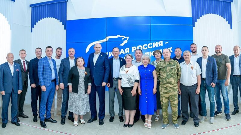 Евгений Солнцев встретился с отслужившими участниками СВО