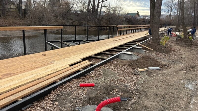 В Кувандыке продолжается благоустройство парка имени Федорова