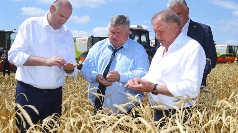 Евгений Солнцев поздравил аграриев Оренбуржья с Днем работника сельского хозяйства и перерабатывающей промышленности