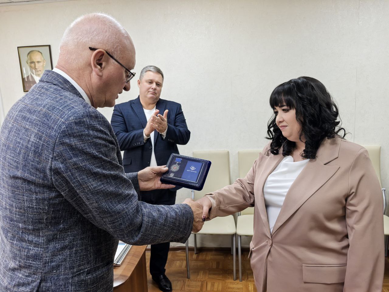 Фельдшер из села Пронькино Валерия Насибова награждена медалью «За самоотверженность и профессионализм»