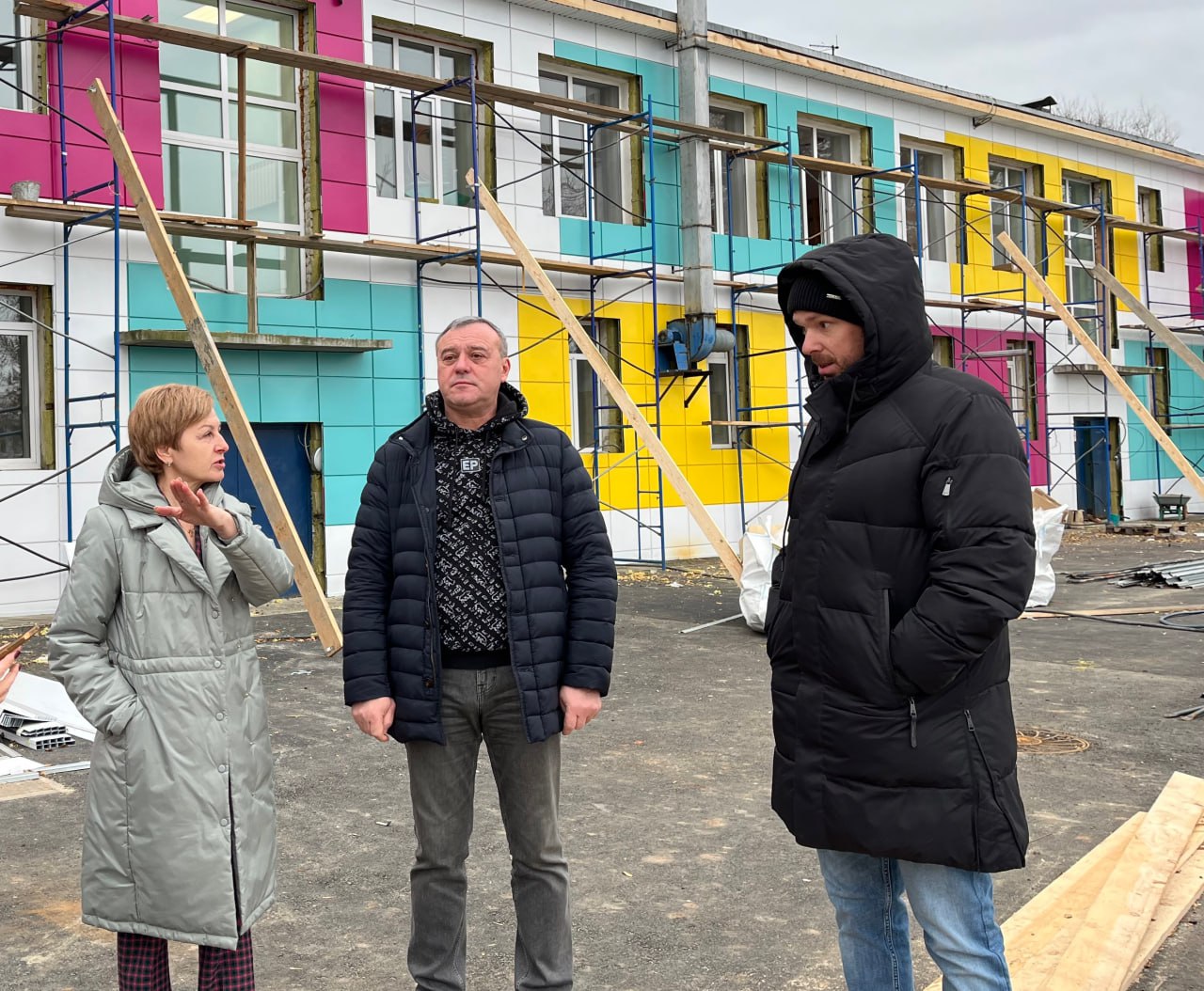 Стоявший несколько лет в запустении детский сад преображается