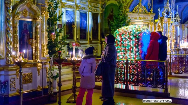 Телеканал ОРТ приглашает оренбуржцев на прямую трансляцию Рождественского богослужения